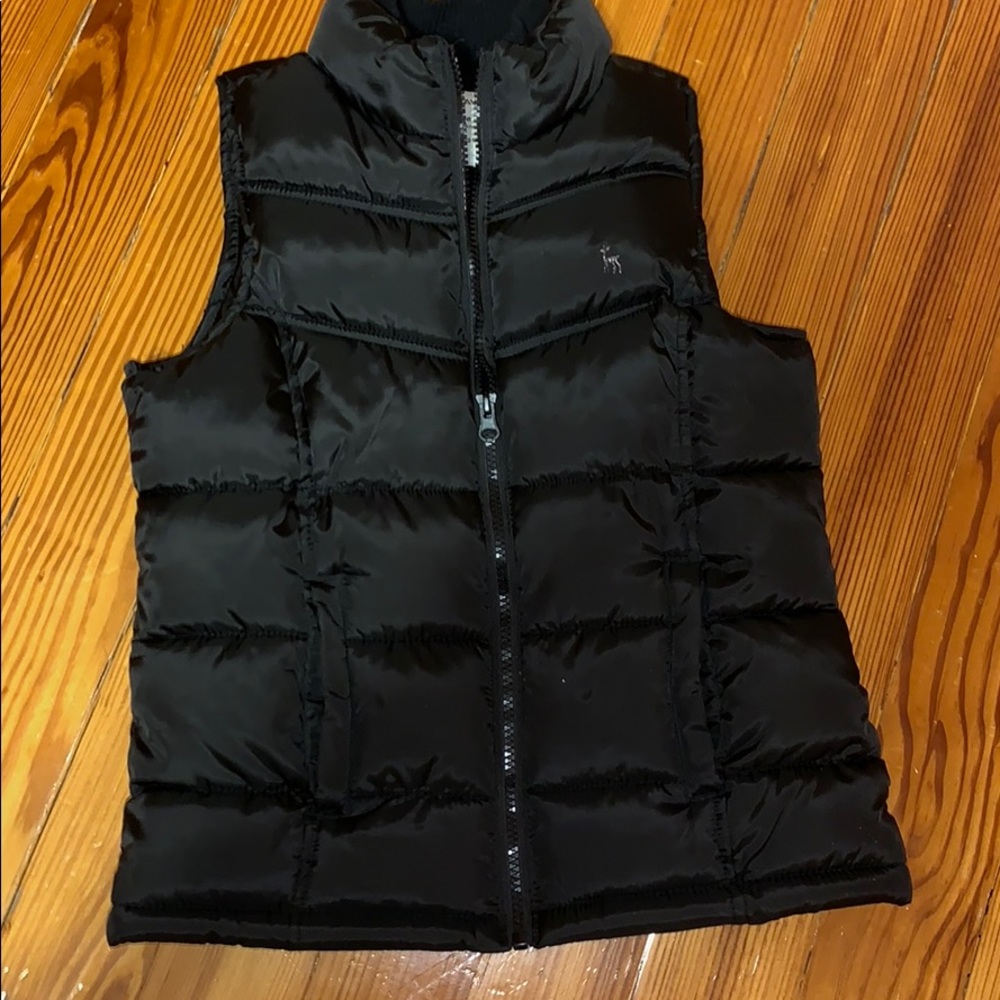 Girls old navy black puffer vest